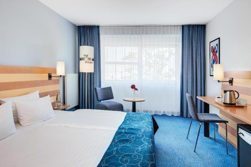 Intercityhotel Frankfurt Airport Frankfurt pe Main Cameră foto
